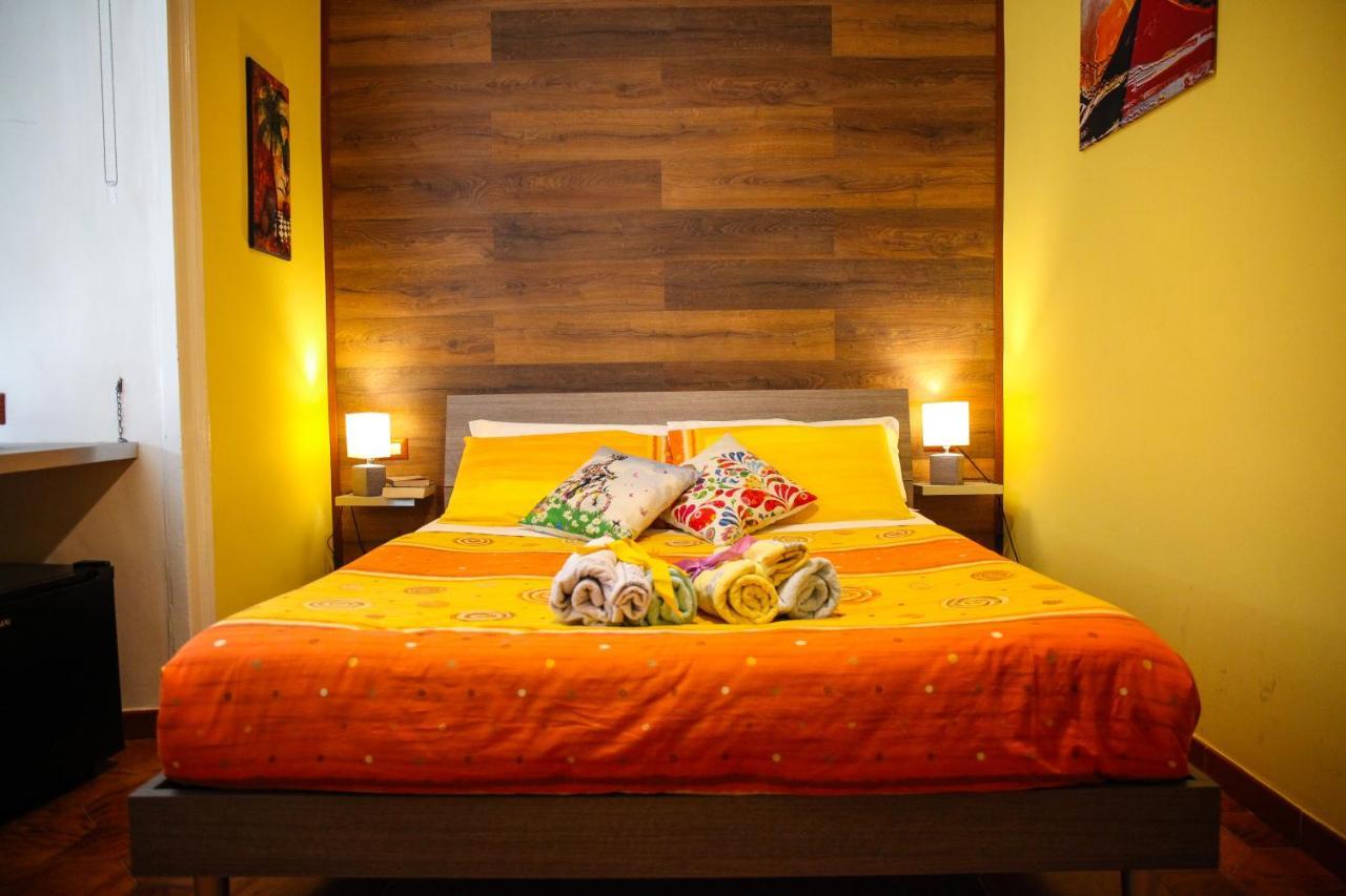Non Ci Resta Che Napoli Bed & Breakfast Екстериор снимка