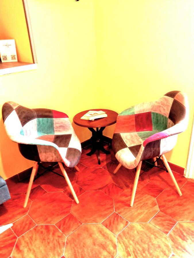 Non Ci Resta Che Napoli Bed & Breakfast Екстериор снимка
