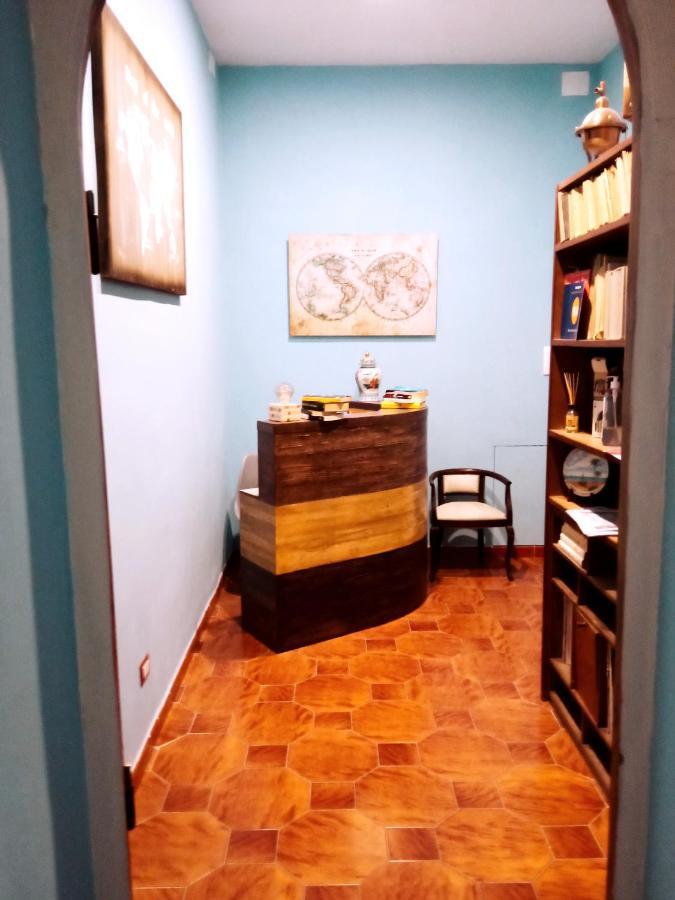 Non Ci Resta Che Napoli Bed & Breakfast Екстериор снимка