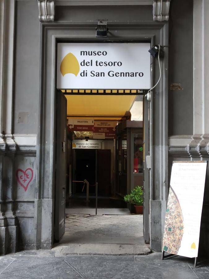 Non Ci Resta Che Napoli Bed & Breakfast Екстериор снимка