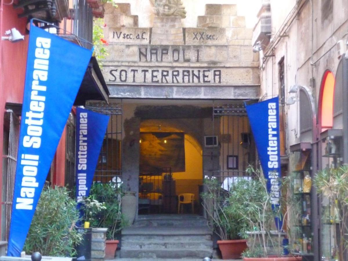 Non Ci Resta Che Napoli Bed & Breakfast Екстериор снимка